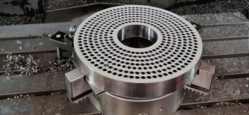 Pellet Disc Mirror Manufacturing